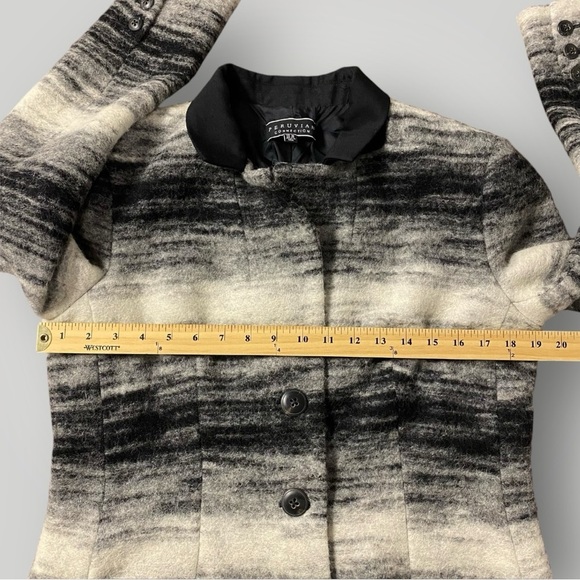 Peruvian Connection Virgin Wool Blend Black,Gray White Ombré Striped Coat Sz 10 - Picture 9 of 13